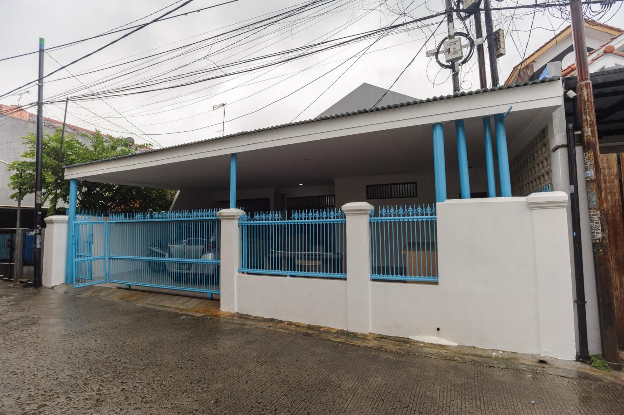 Reddoorz Syariah @ Sakura Hotel Jatiwaringin Bekasi Ngoại thất bức ảnh
